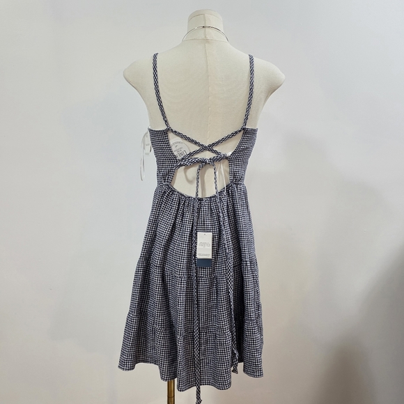 Hollister white and navy gingham dress with pockets and padded chest - Picture 6 of 6